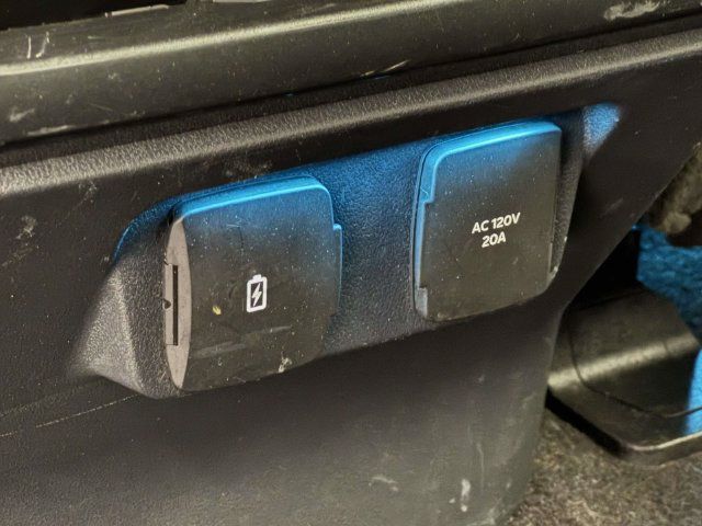 Used 2022 Ford F150 Lariat AWD/4WD image 29