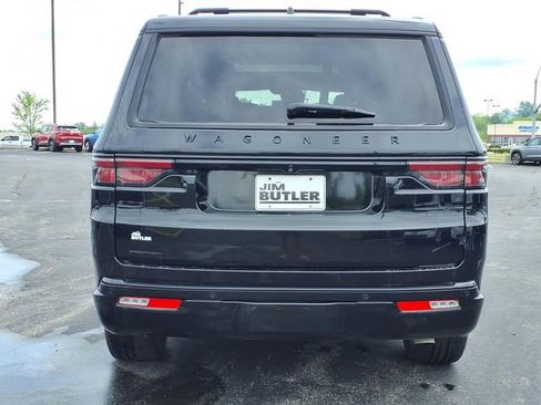 Used 2022 Jeep Wagoneer Series III AWD/4WD image 26