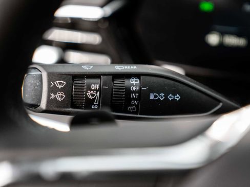 New 2026 Chevrolet Suburban LS image 30