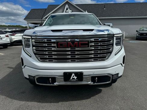 Used 2022 GMC Sierra 1500 Denali w/ Denali Reserve Package image 4