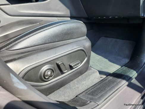 Used 2024 Jeep Grand Cherokee L Limited w/ Black Appearance Package AWD/4WD image 33