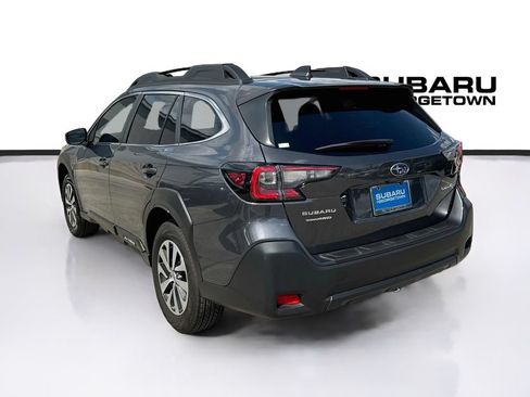Used 2025 Subaru Outback Premium AWD/4WD image 5