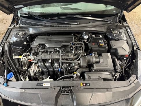 Used 2023 Hyundai Elantra SEL w/ Convenience Package FWD image 21