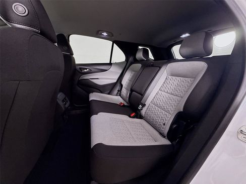 Used 2023 Chevrolet Equinox LS w/ LS Convenience Package AWD/4WD image 23
