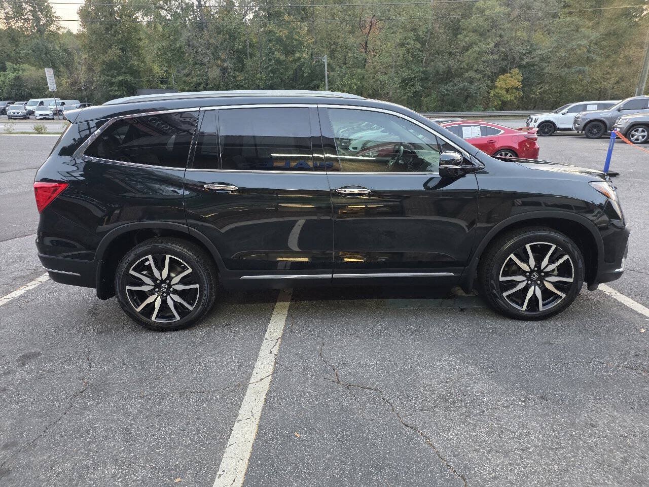 Used 2019 Honda Pilot Touring image 7