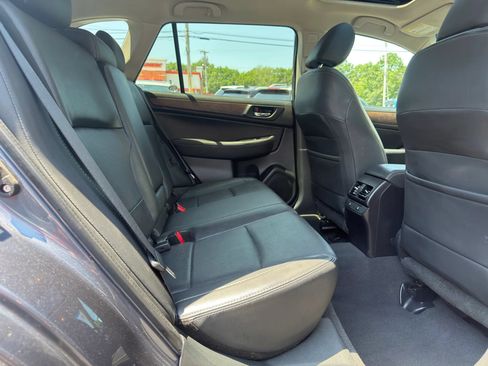 Used 2016 Subaru Outback 2.5i Limited AWD/4WD image 22