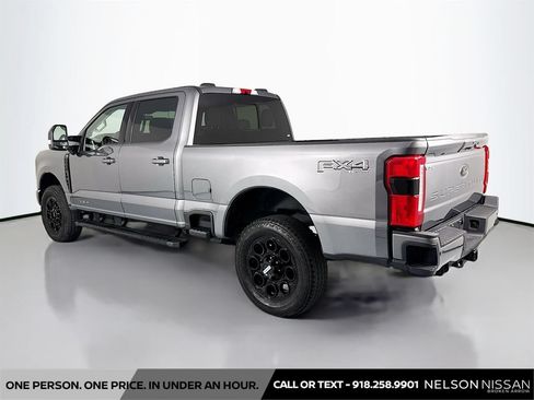 Used 2025 Ford F250 XLT w/ Black Appearance Package AWD/4WD image 7