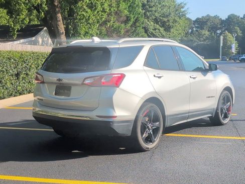 Used 2021 Chevrolet Equinox Premier w/ Redline Edition FWD image 6