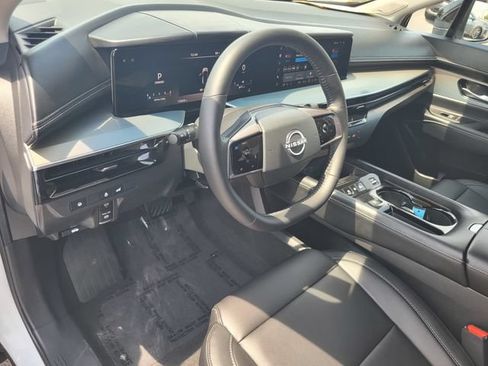 Certified 2025 Nissan Murano SL w/ Cargo Package AWD/4WD image 12