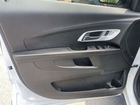 Used 2017 Chevrolet Equinox LT w/ Convenience Package FWD image 17