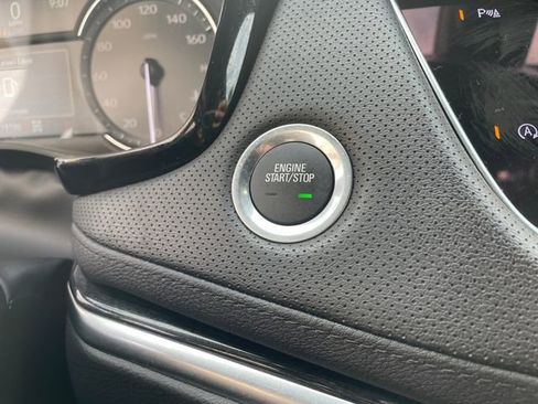 Used 2025 Cadillac XT5 Premium Luxury image 40