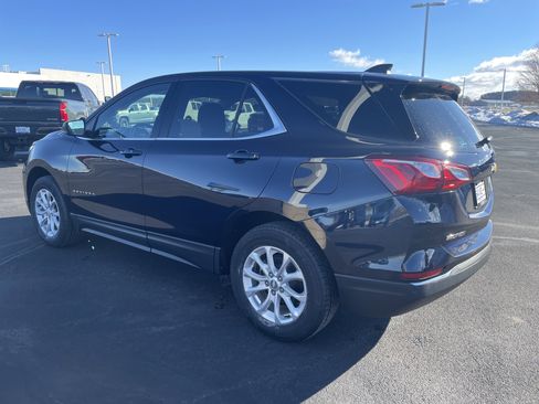 Used 2020 Chevrolet Equinox LT image 3