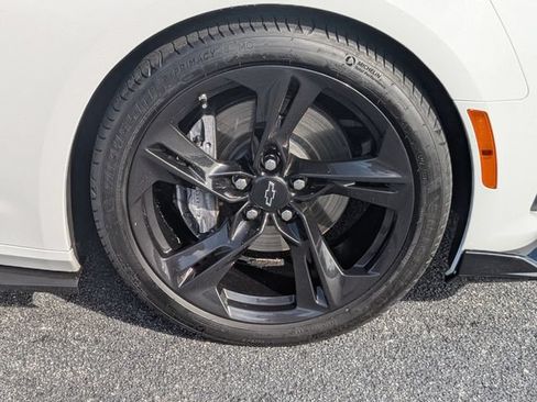 Used 2023 Chevrolet Camaro SS RWD image 13
