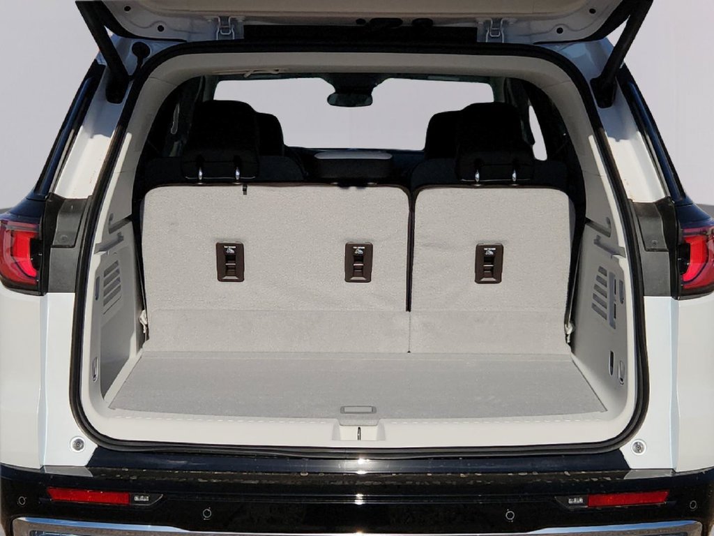 Used 2024 GMC Acadia Denali w/ LPO, Floor Liner Package FWD image 10