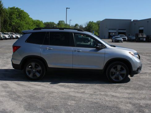 Used 2019 Honda Passport Touring image 4