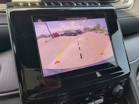 New 2025 Jeep Grand Cherokee Altitude image 5