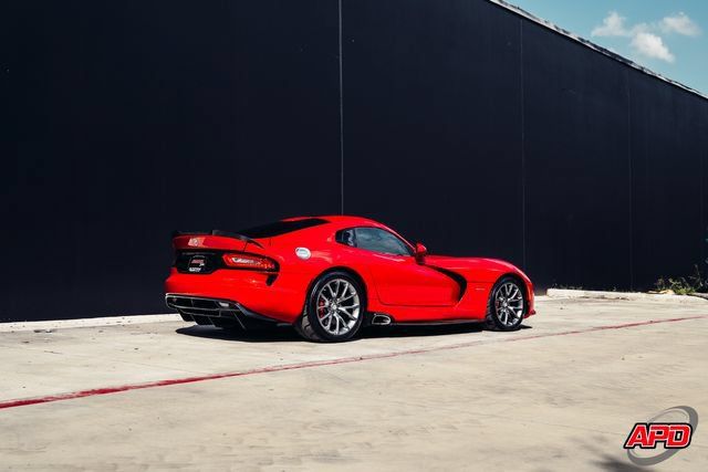 Used 2013 SRT Viper GTS w/ GTS Laguna Interior Pkg RWD image 49