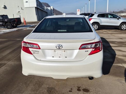 Used 2012 Toyota Camry SE image 11