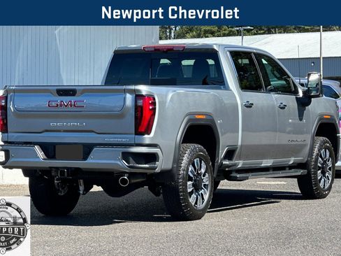 New 2026 GMC Sierra 3500 Denali w/ Technology Package image 4