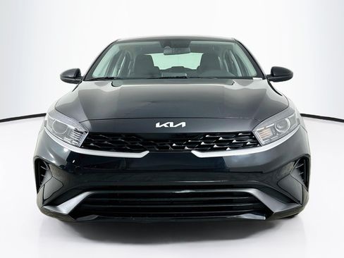 Used 2024 Kia Forte LXS FWD image 2