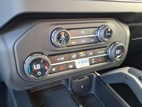 New 2026 Ford Bronco Badlands AWD/4WD image 13