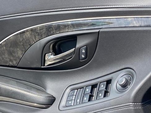 Used 2016 Buick LaCrosse Leather FWD image 20