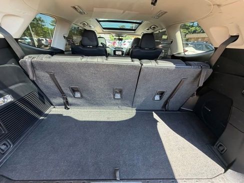 Used 2022 Subaru Ascent Limited w/ Technology Package AWD/4WD image 20