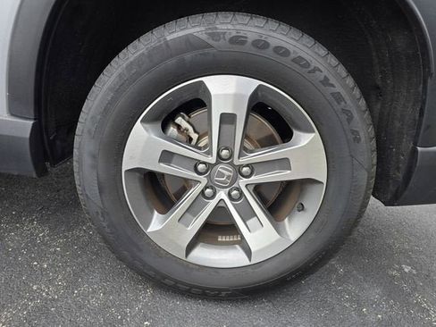 Used 2025 Honda Pilot EX-L image 13