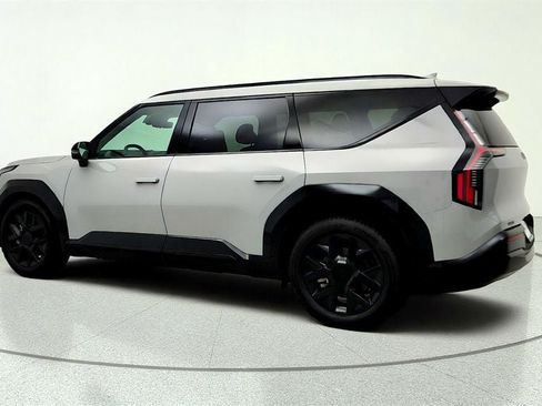 Used 2026 Kia EV9 Land w/ Nightfall Edition Package AWD/4WD image 7