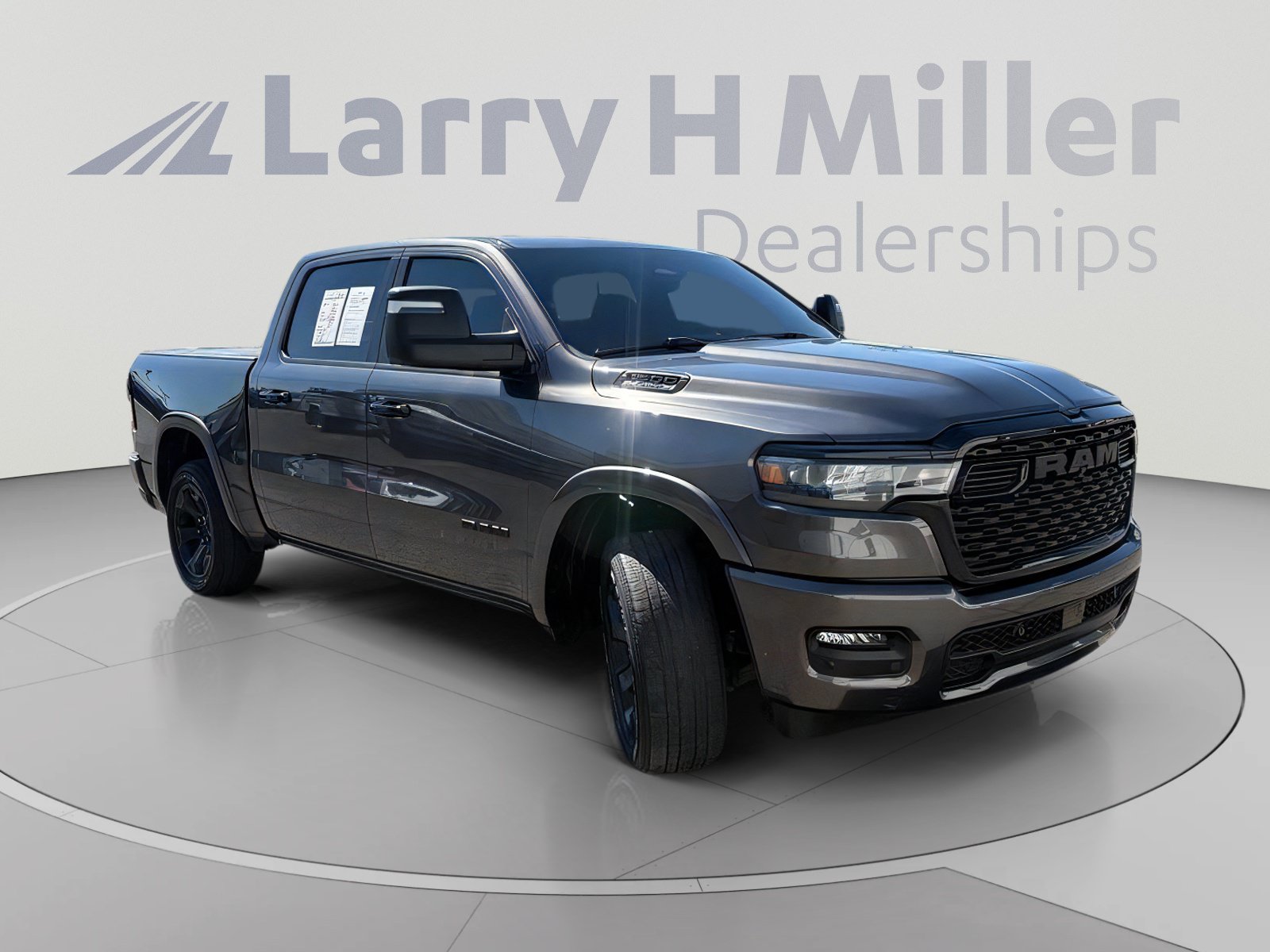 Used 2025 RAM 1500 Big Horn AWD/4WD image 8