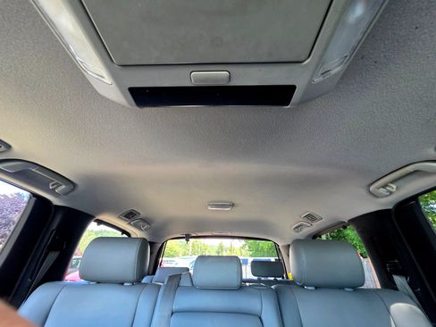 Used 2011 Toyota Sequoia Limited AWD/4WD image 61