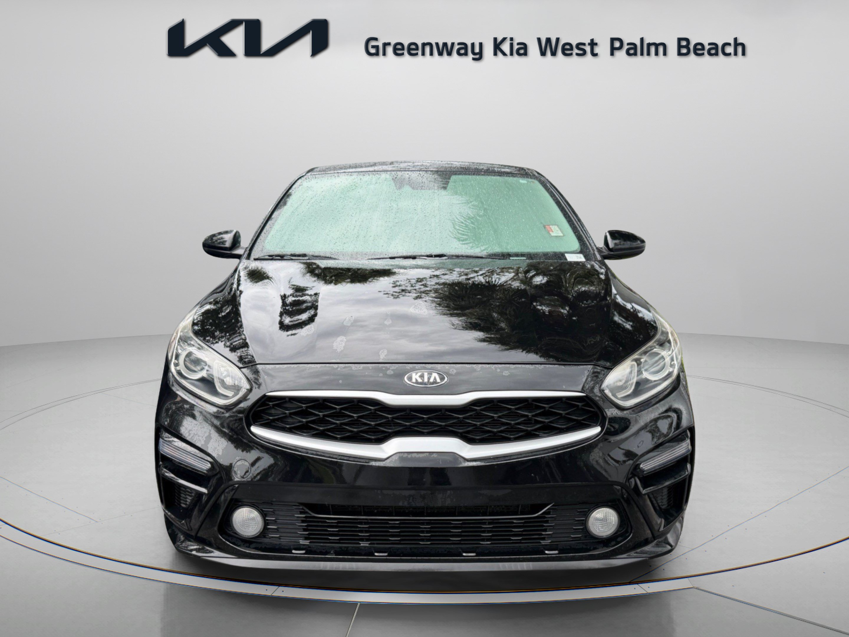 Used 2019 Kia Forte LXS FWD image 2