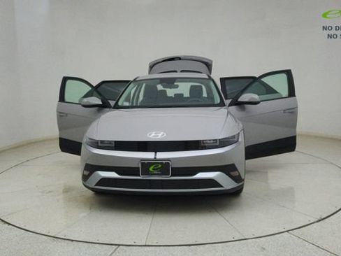 Used 2025 Hyundai Ioniq 5 SE RWD image 70