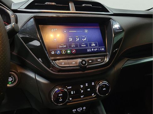 Used 2022 Chevrolet TrailBlazer RS w/ Convenience Package FWD image 19