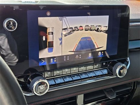 Used 2023 Chevrolet Colorado Z71 w/ Z71 Convenience Package 2 image 21