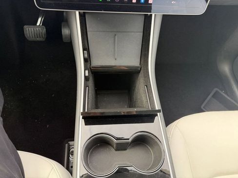 Used 2020 Tesla Model Y Long Range image 22