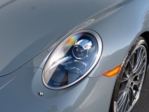 Used 2017 Porsche 911 Carrera RWD image 21