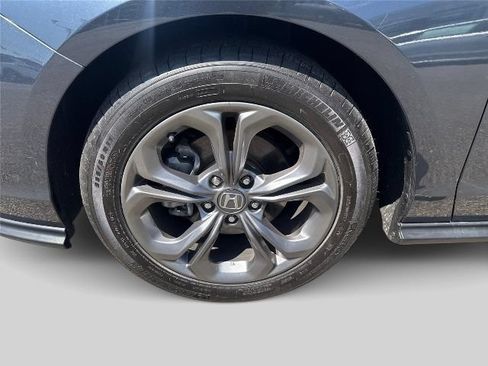 Certified 2024 Honda Accord EX image 28