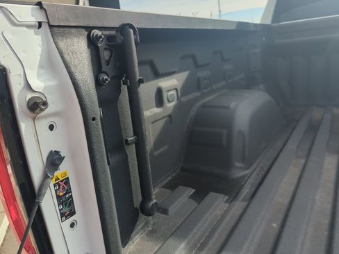 Used 2024 GMC Sierra 1500 AT4 w/ Technology Package image 19