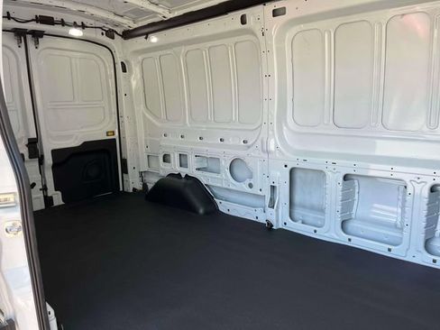 New 2027 Ford Transit 250 148 Medium Roof Extended AWD image 17