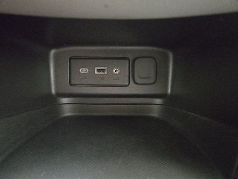 Used 2022 Chevrolet Equinox LT FWD image 26