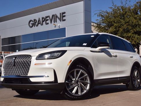 Certified 2025 Lincoln Corsair AWD w/ Equipment Group 101A image 1