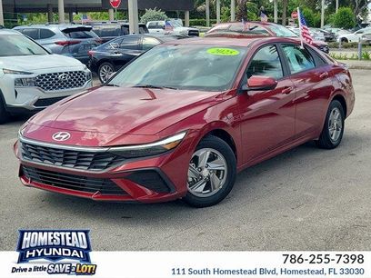 Certified 2025 Hyundai Elantra SE w/ Cargo Package