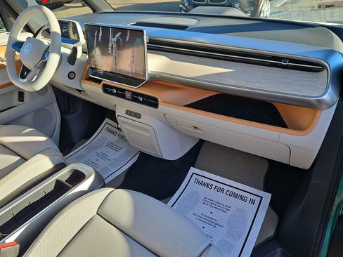 New 2025 Volkswagen ID. Buzz Pro S Plus image 31