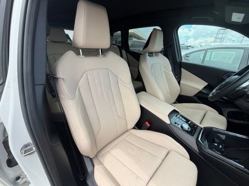 Certified 2026 BMW X3 xDrive30i w/ M Sport Package AWD/4WD image 28