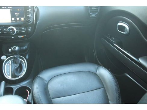 Used 2016 Kia Soul ! w/ Premium Package image 17