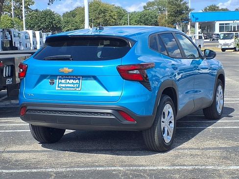 New 2026 Chevrolet Trax LS w/ Driver Confidence Package image 4