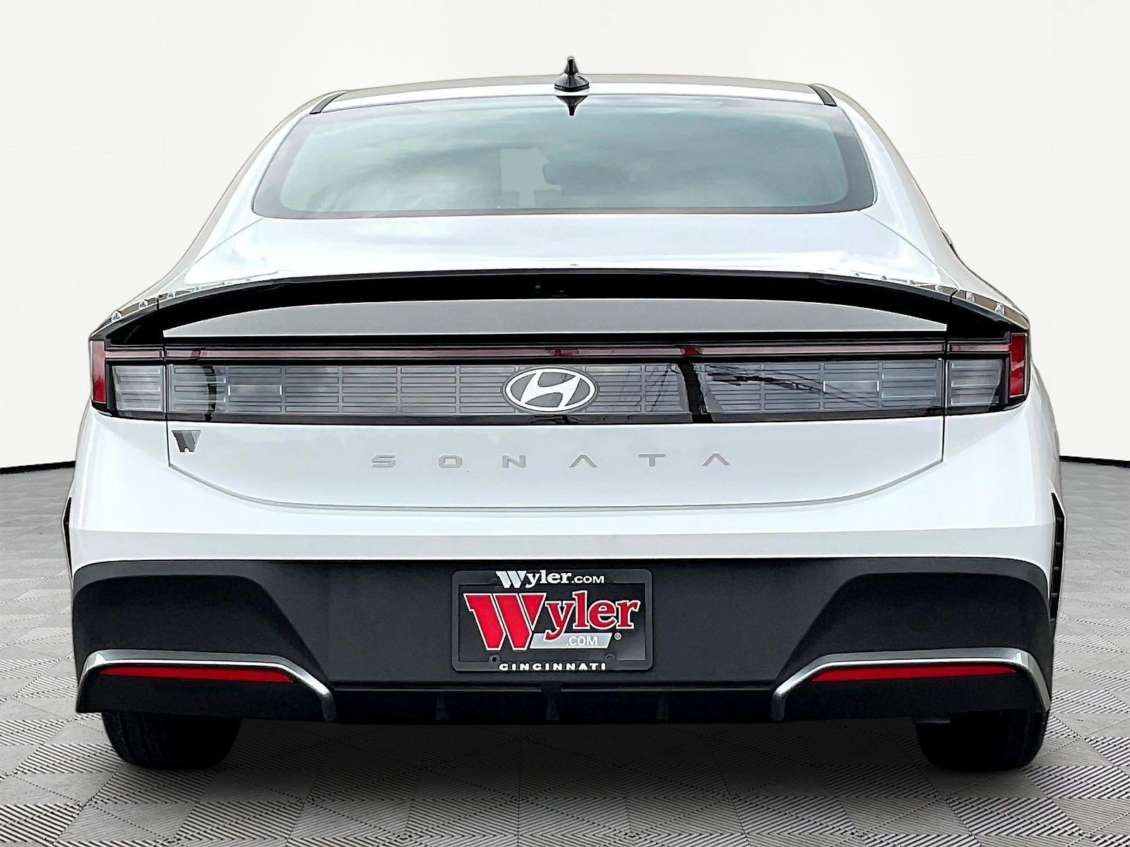 Used 2026 Hyundai Sonata SE FWD image 5