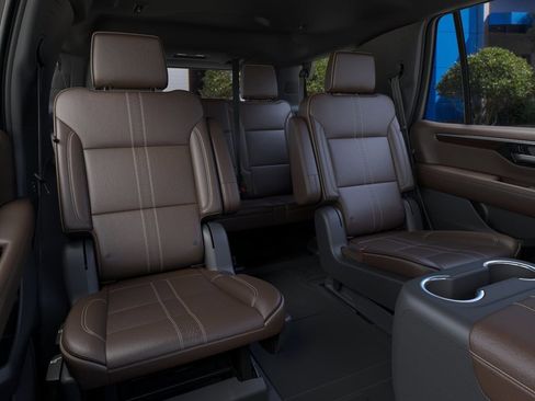New 2026 Chevrolet Tahoe High Country AWD/4WD image 17