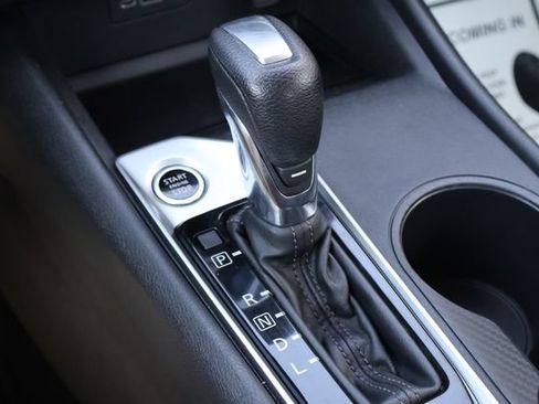 Used 2020 Nissan Altima 2.5 S FWD image 13